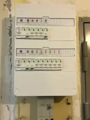 mise aux normes électriques Rennes-2